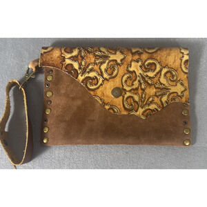BoShay Designs Handmade Recycled Italian Leather Wristlet Wallet‎ 8" x 5"